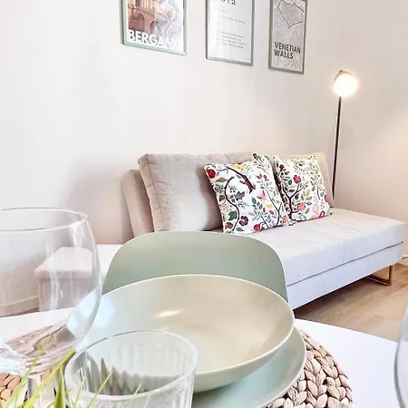 Charming Center Apartament *