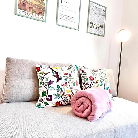 Apartament Charming Center *